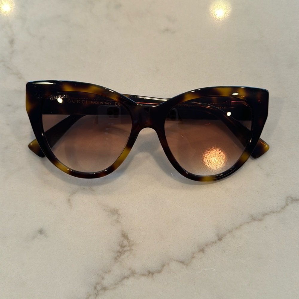 Gucci sunglasses, tortoise, oversized, beautiful soft amber lens